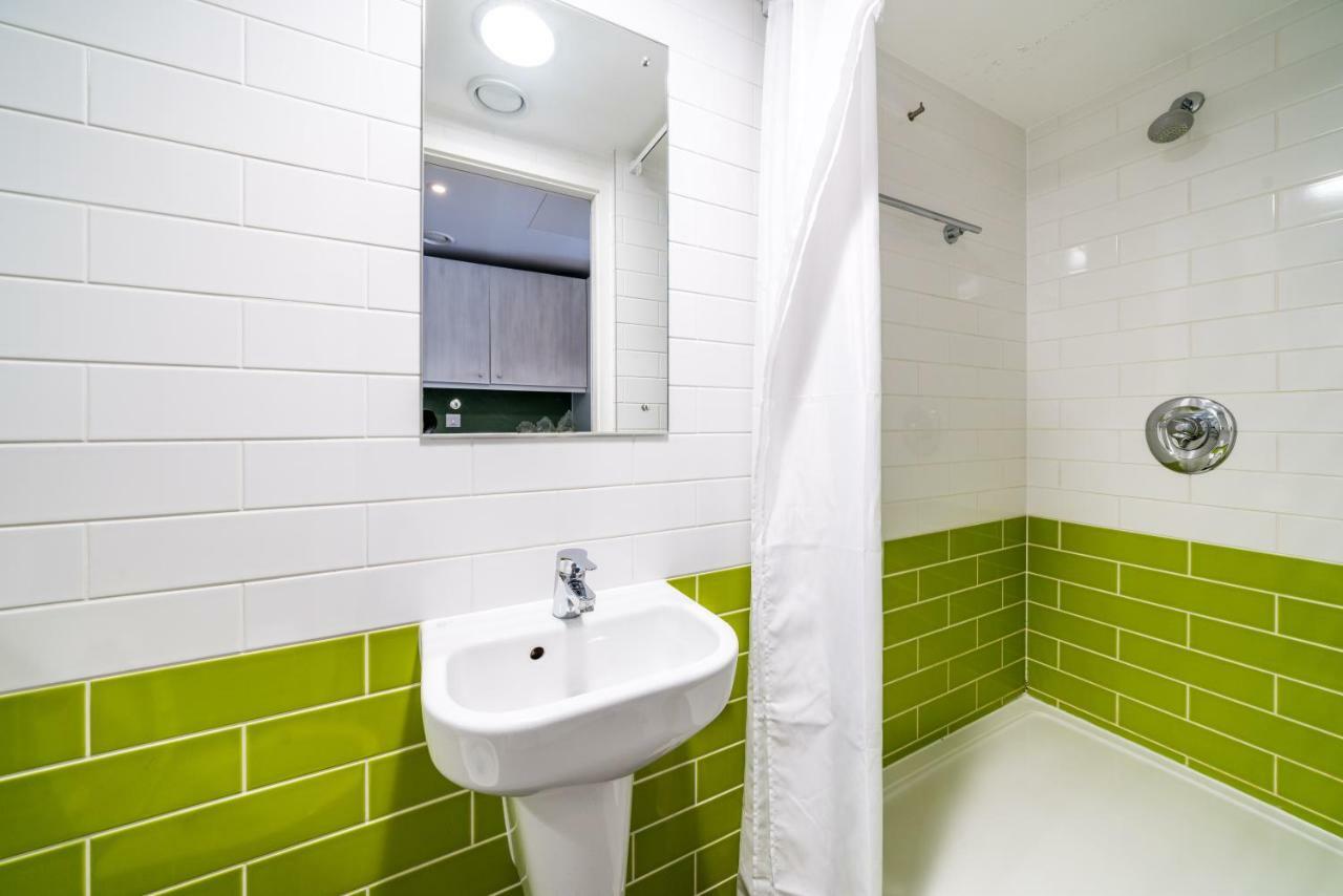 Hashtag Aldgate Campus Accommodation Londres Quarto foto